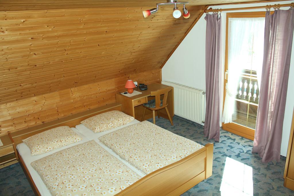 Appartement Pension Grasser Bad Kleinkirchheim Zimmer foto